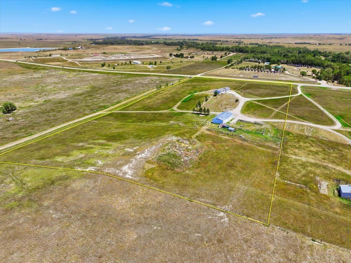 20491 Highway 79 Property Photo 12
