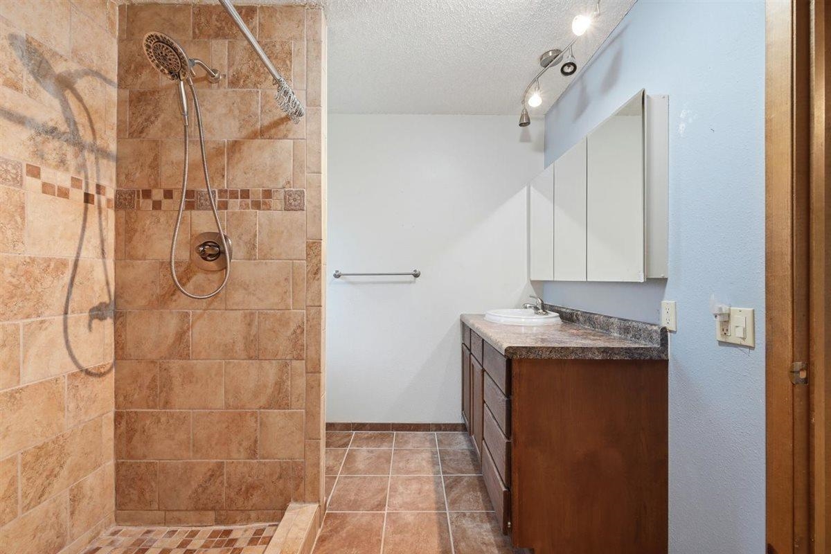 4 Ryan Road Property Photo 17