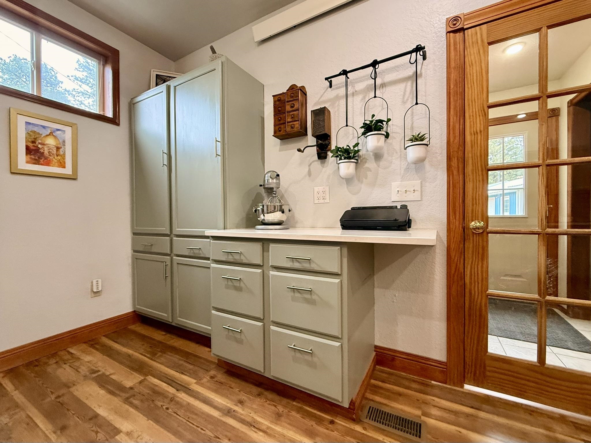 111 Curnow Street Property Photo 4
