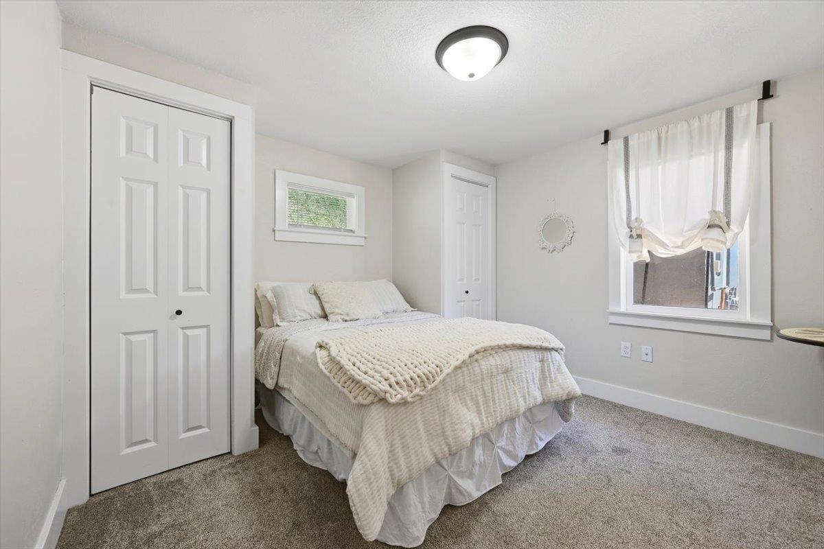 324 White Street Property Photo 8