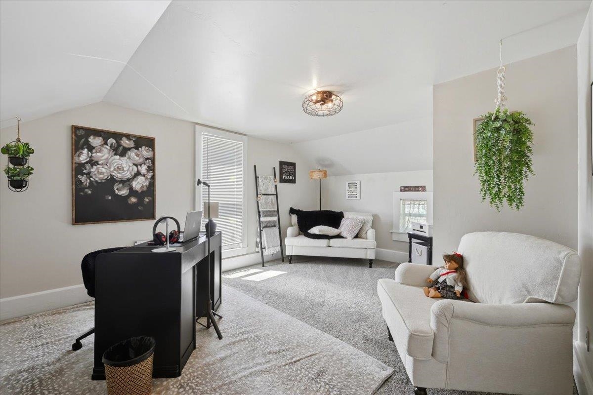 324 White Street Property Photo 14