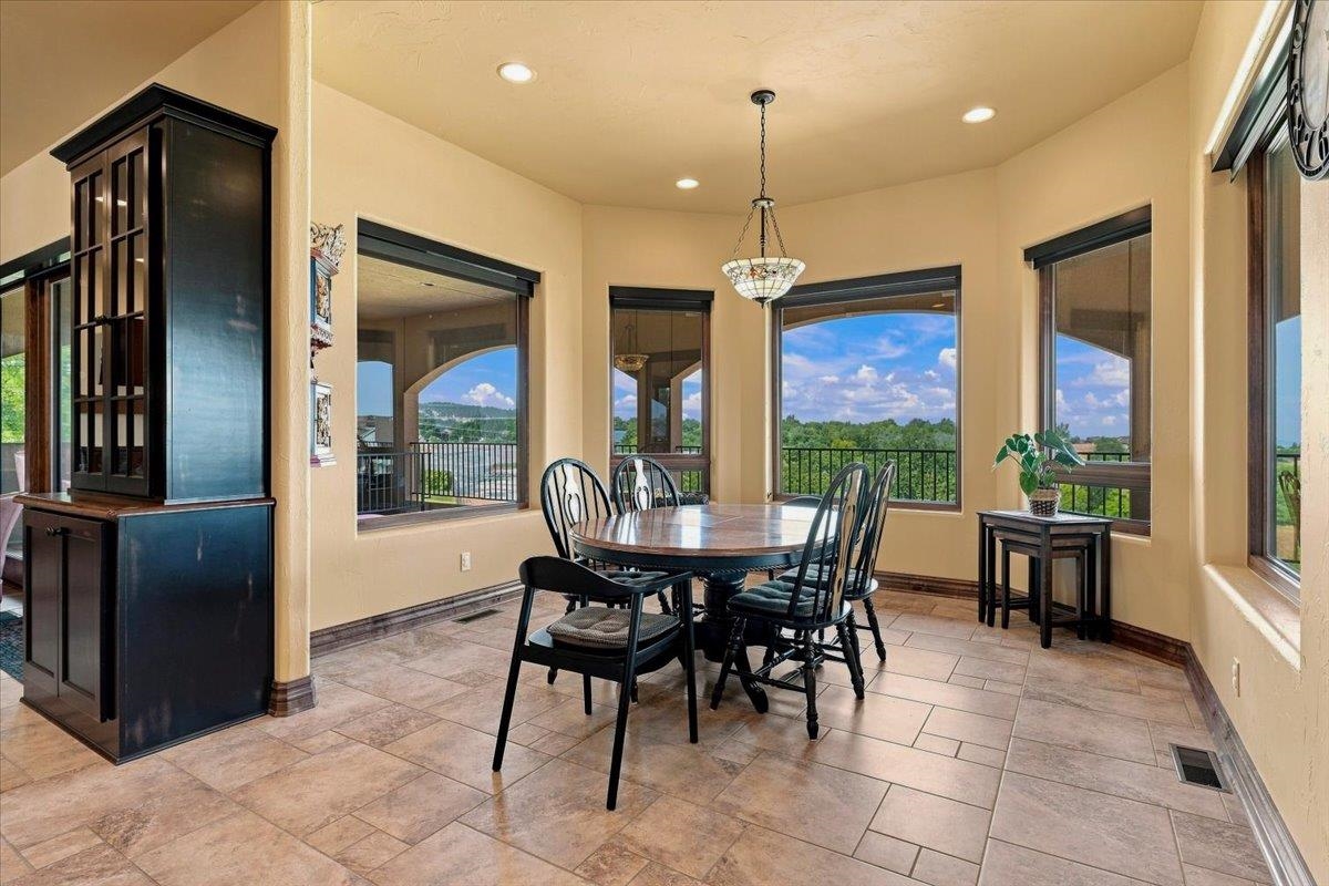 2314 Bridgestone Street Property Photo 14