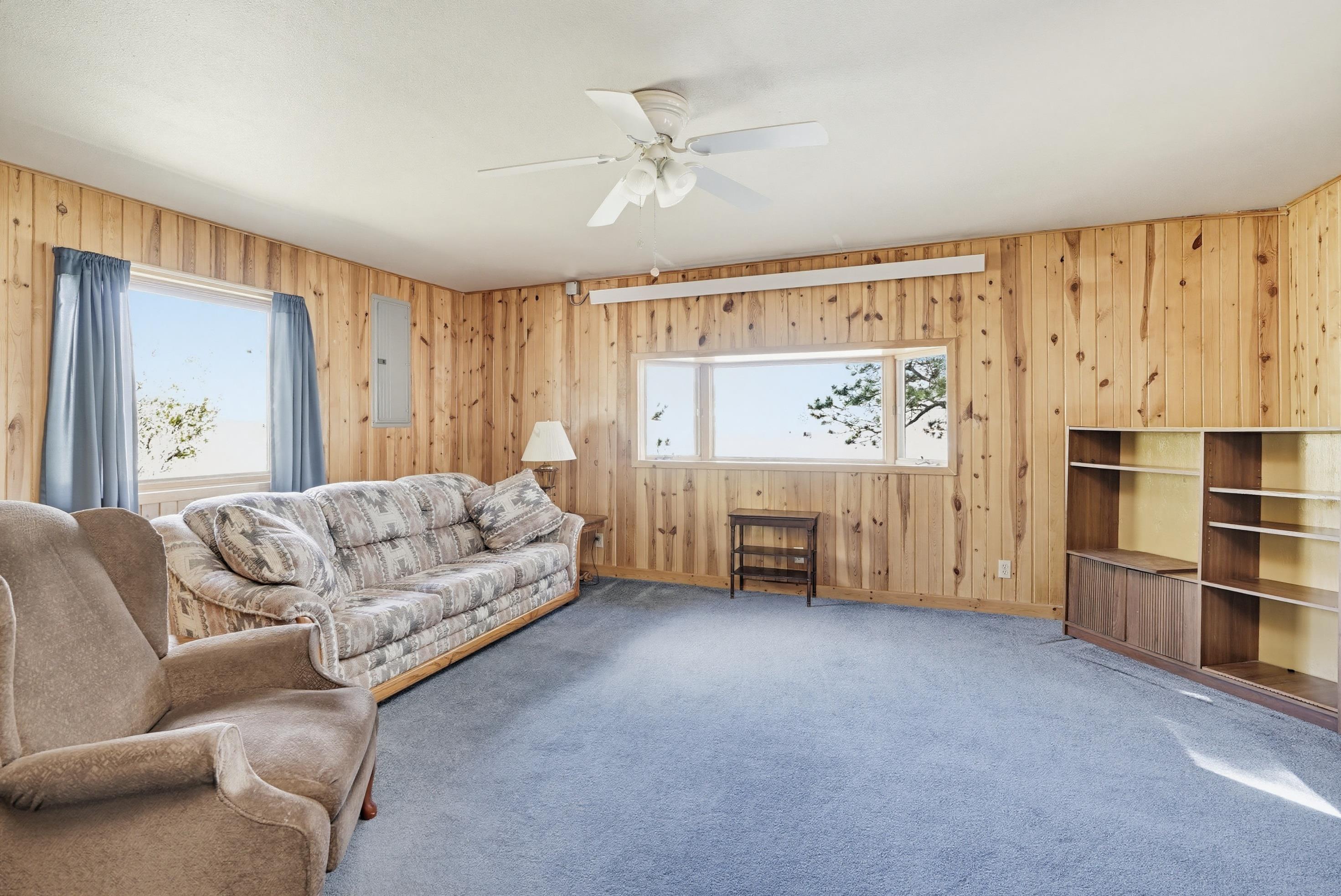 475 Gordon Street Property Photo 7