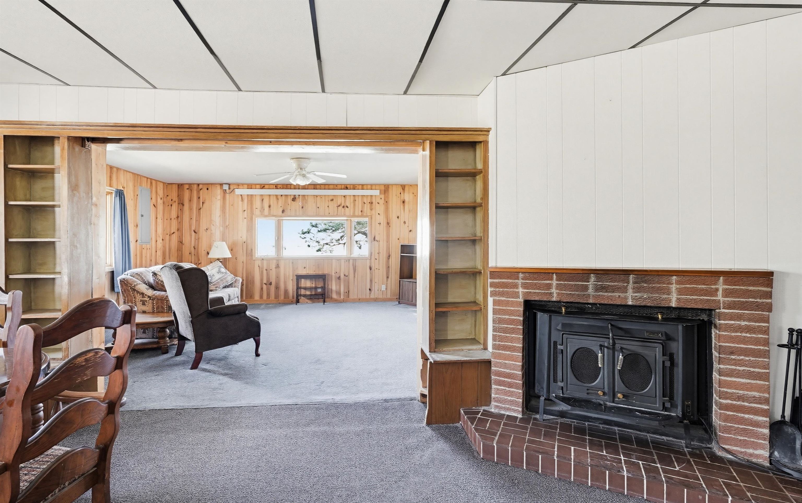 475 Gordon Street Property Photo 10