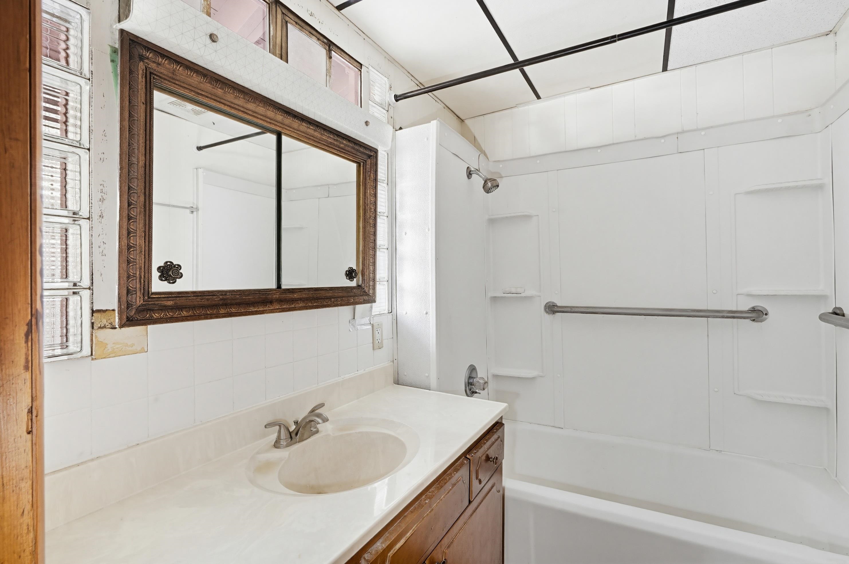 475 Gordon Street Property Photo 19