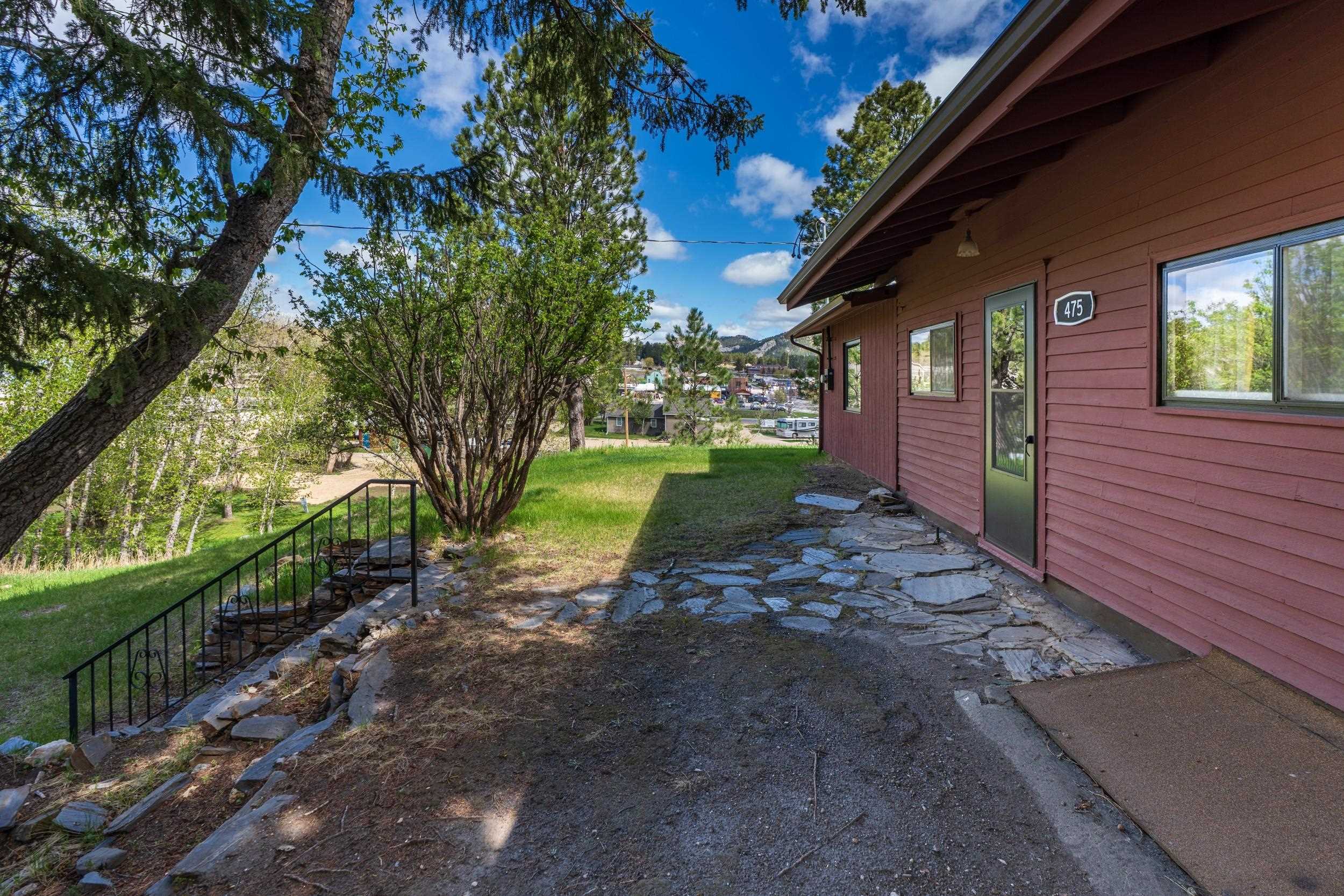 475 Gordon Street Property Photo 28