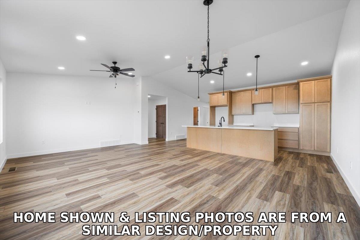 4832 Pahlmeyer Drive Property Photo 4