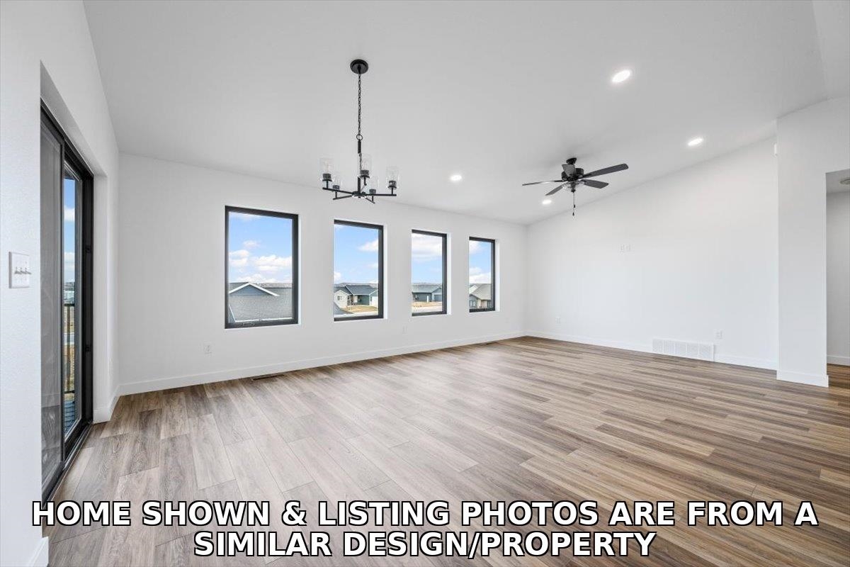 4832 Pahlmeyer Drive Property Photo 6