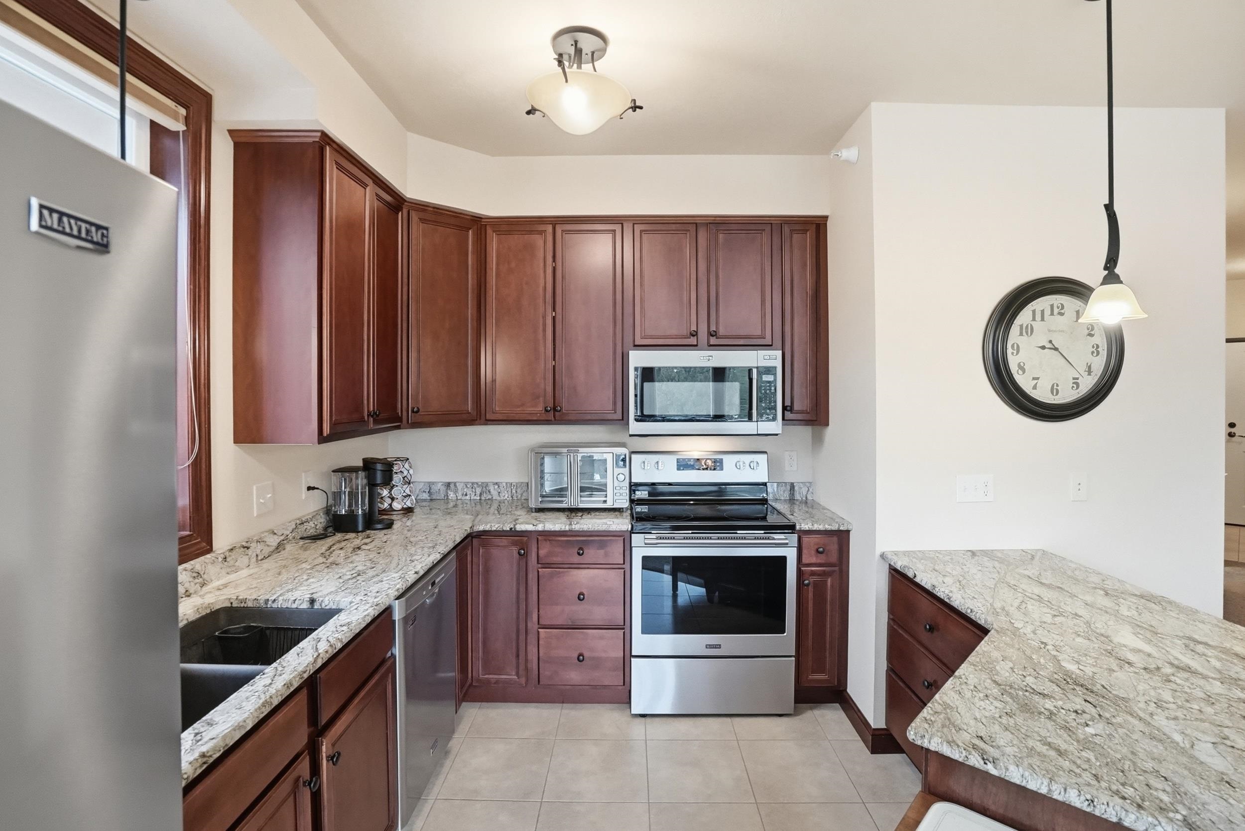 4027 Fairway Hills Property Photo 9