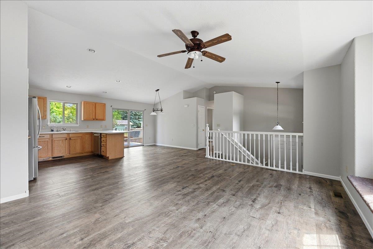 1826 Sugar Creek Place Property Photo 2