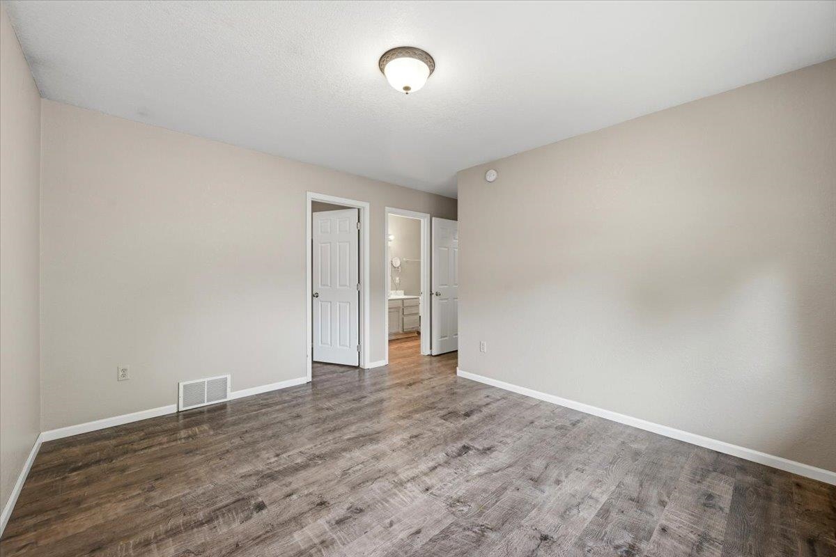 1826 Sugar Creek Place Property Photo 13
