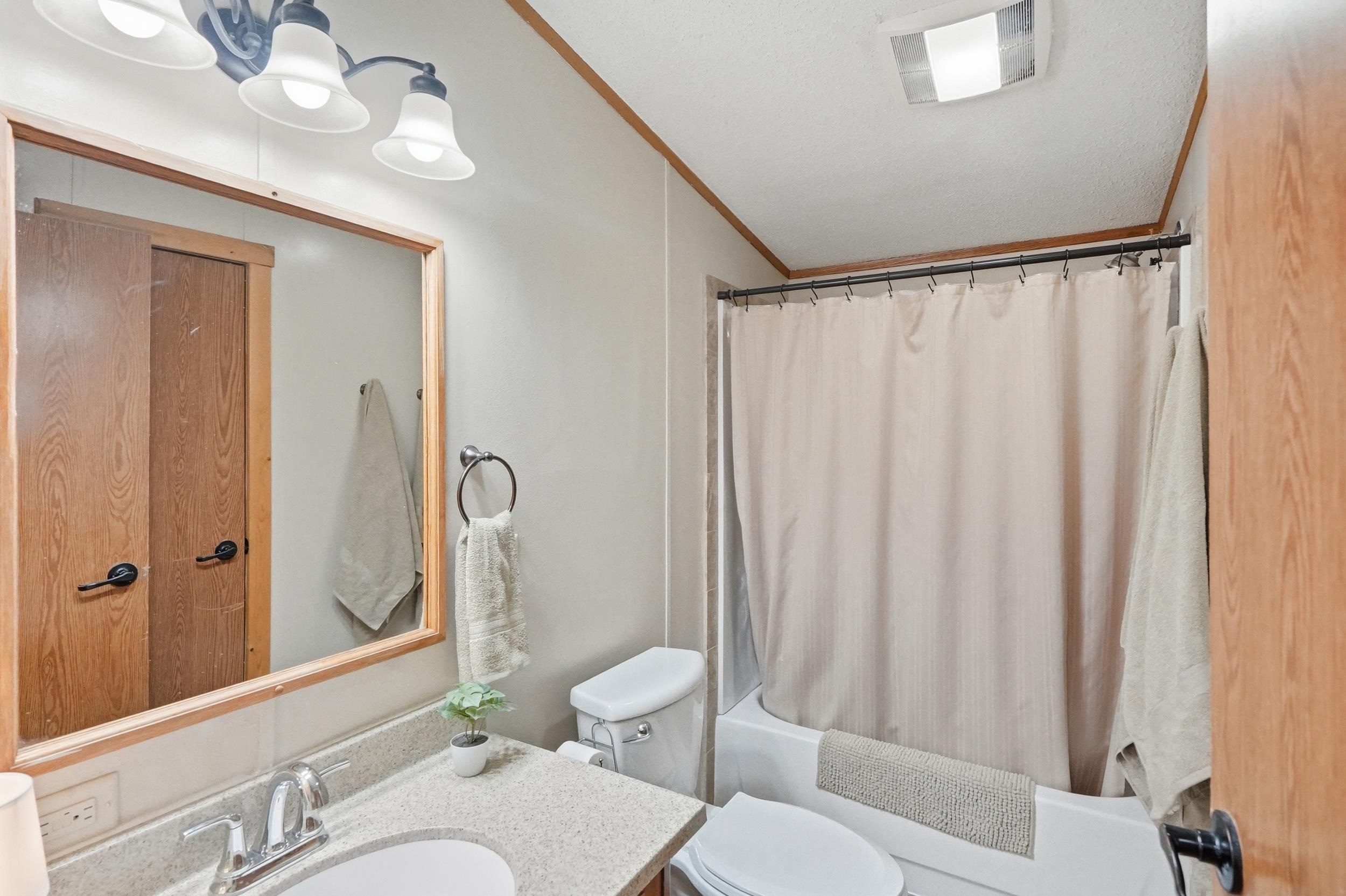 360 Hillsview Road Property Photo 18