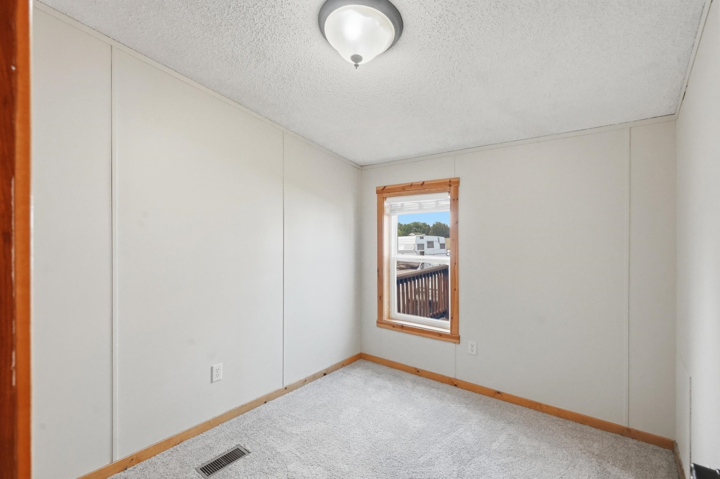 360 Hillsview Road Property Photo 21