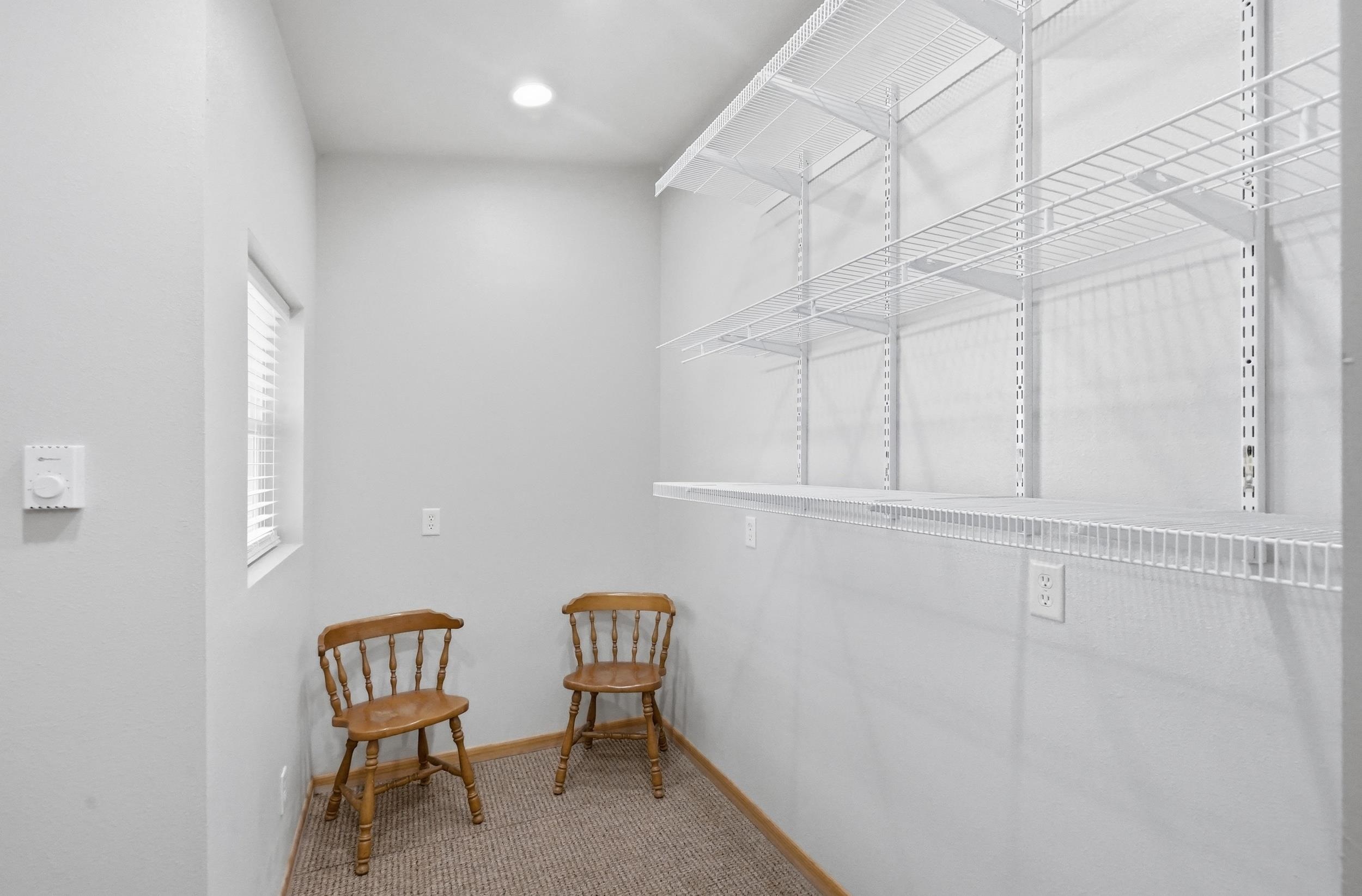 360 Hillsview Road Property Photo 28