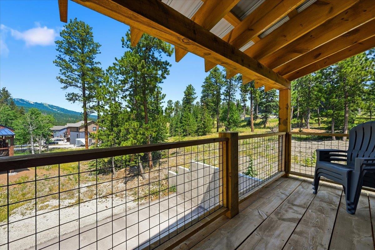 21292 Embers Way Property Photo 6