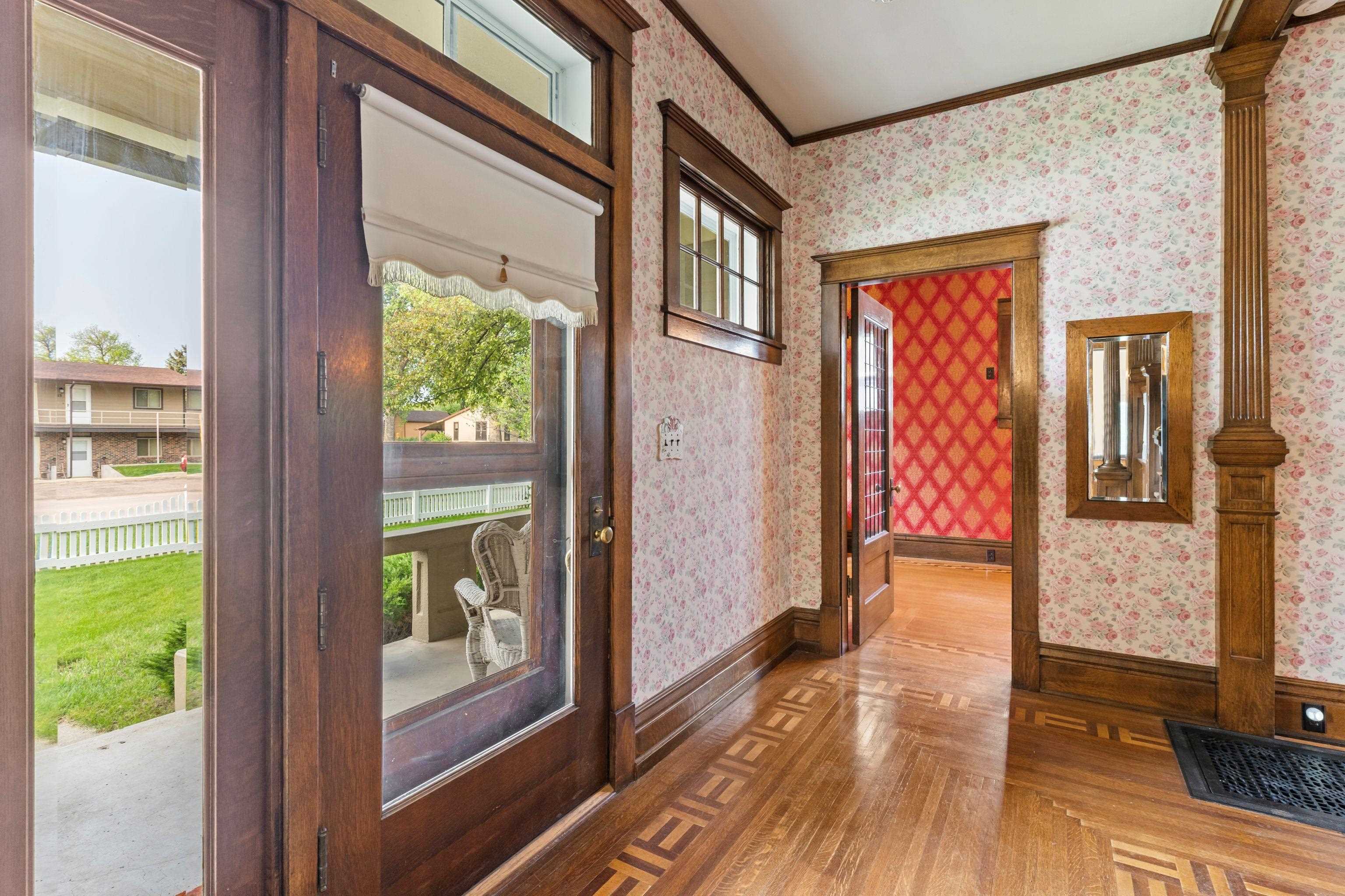 835 Harding Street Property Photo 7
