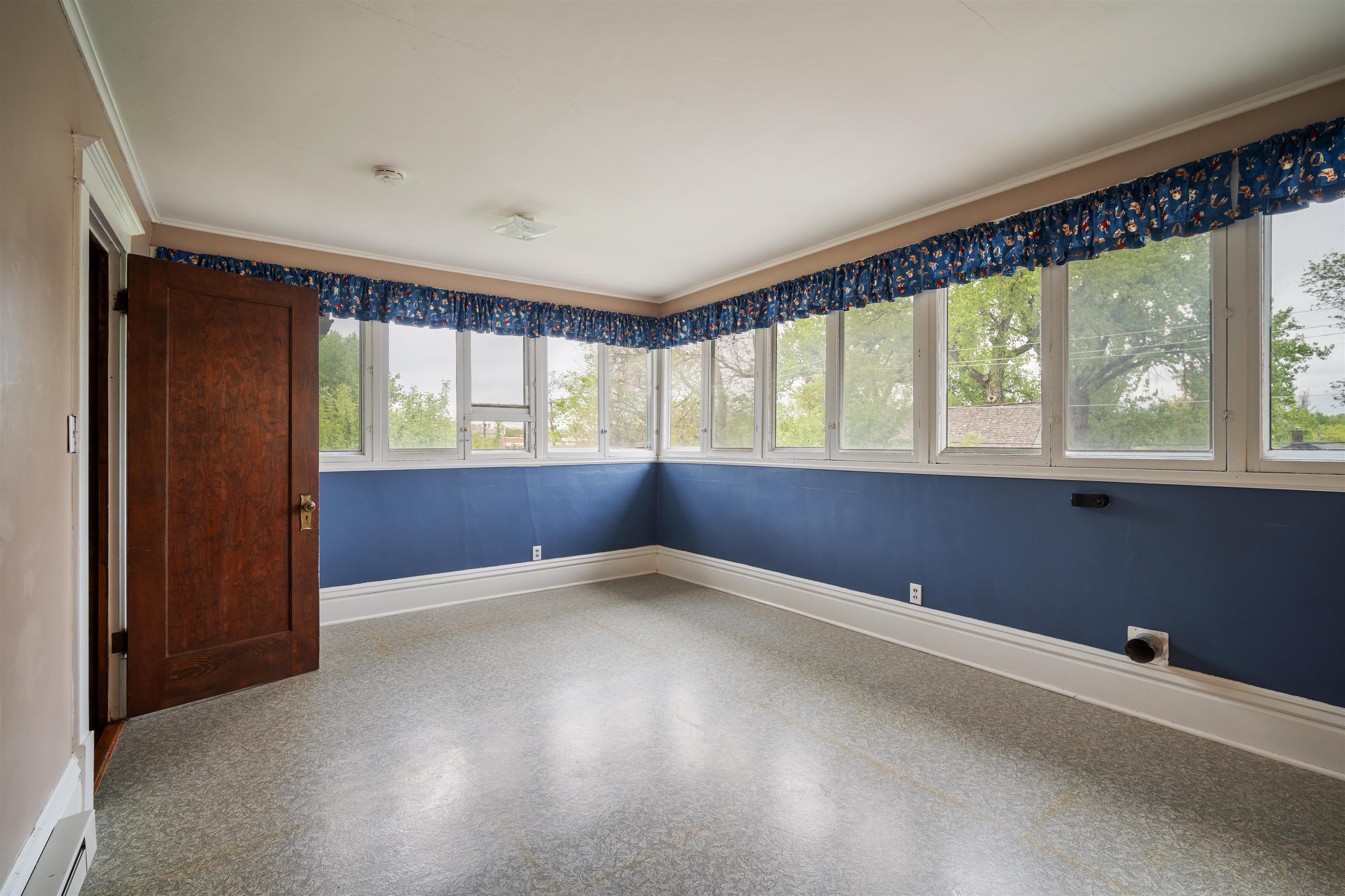 835 Harding Street Property Photo 41