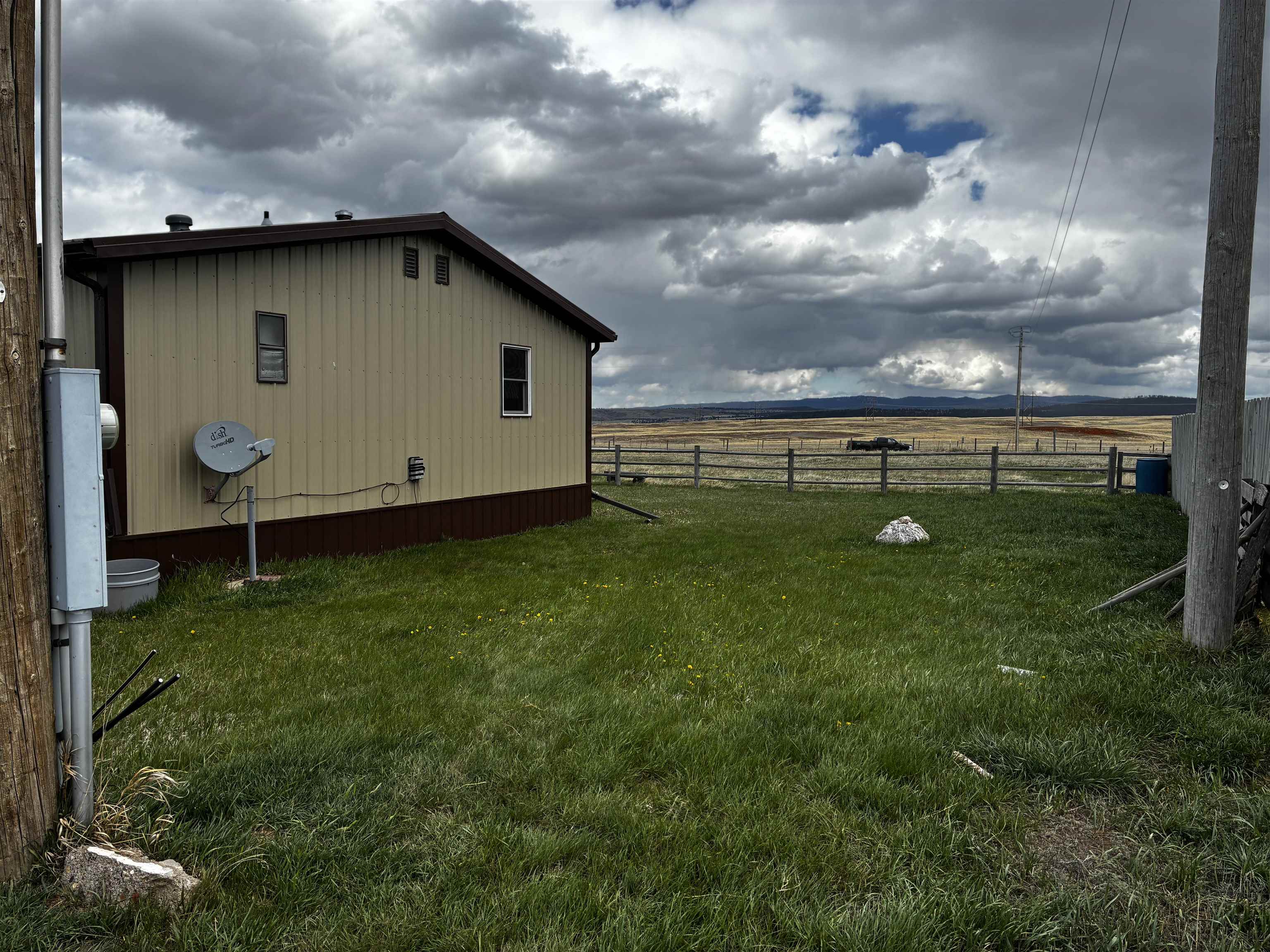 2323 Highway 585 Property Photo 9