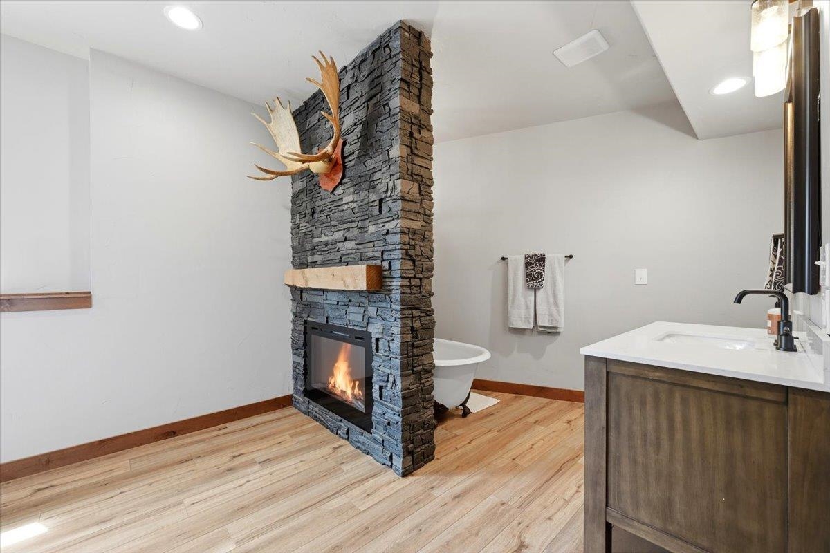 20975 Journal Ct. Property Photo 25