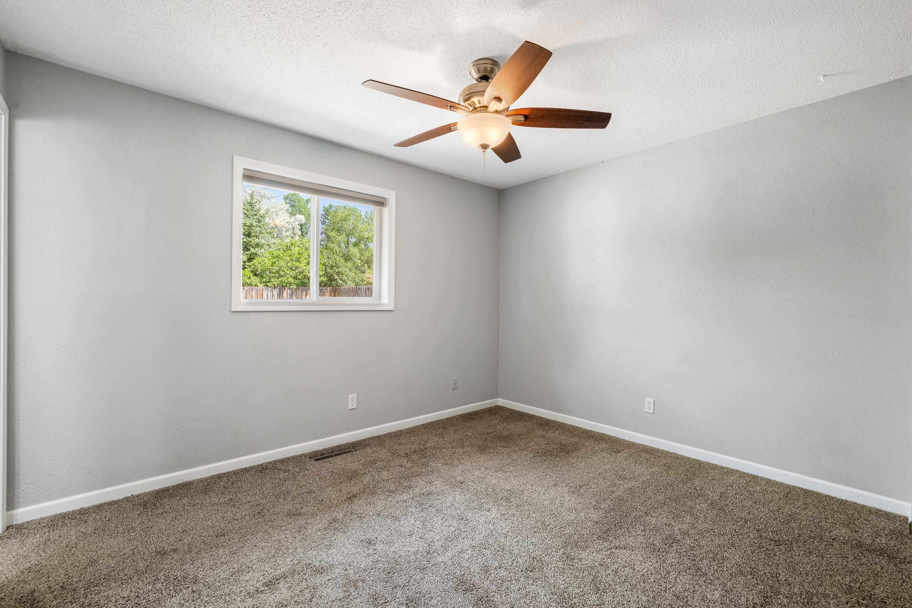 4004 Sherry Court Property Photo 12