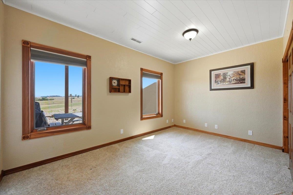 11003 Wagon Box Drive Property Photo 25