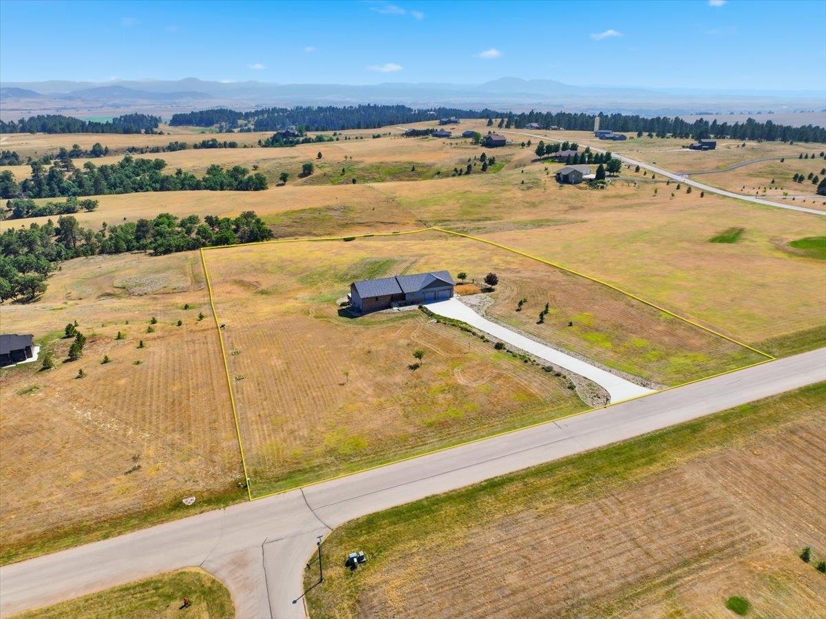 11003 Wagon Box Drive Property Photo 33