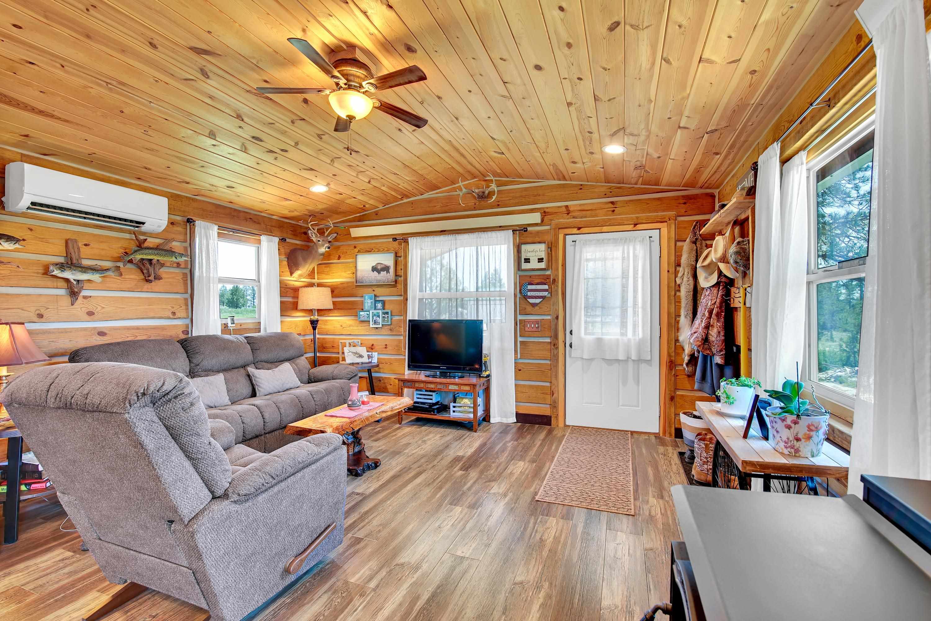10297 Timber Trail Property Photo 14