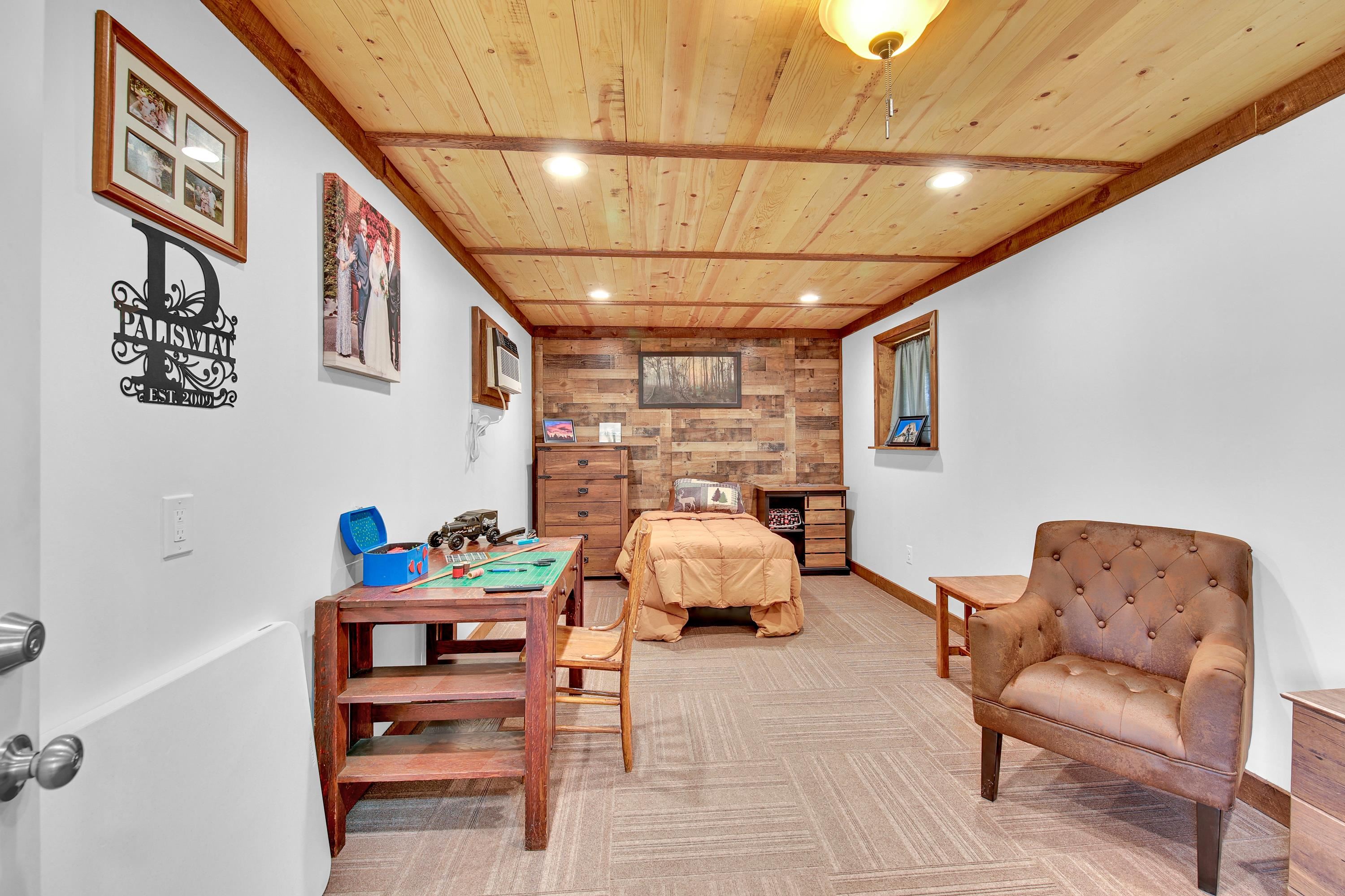 10297 Timber Trail Property Photo 28