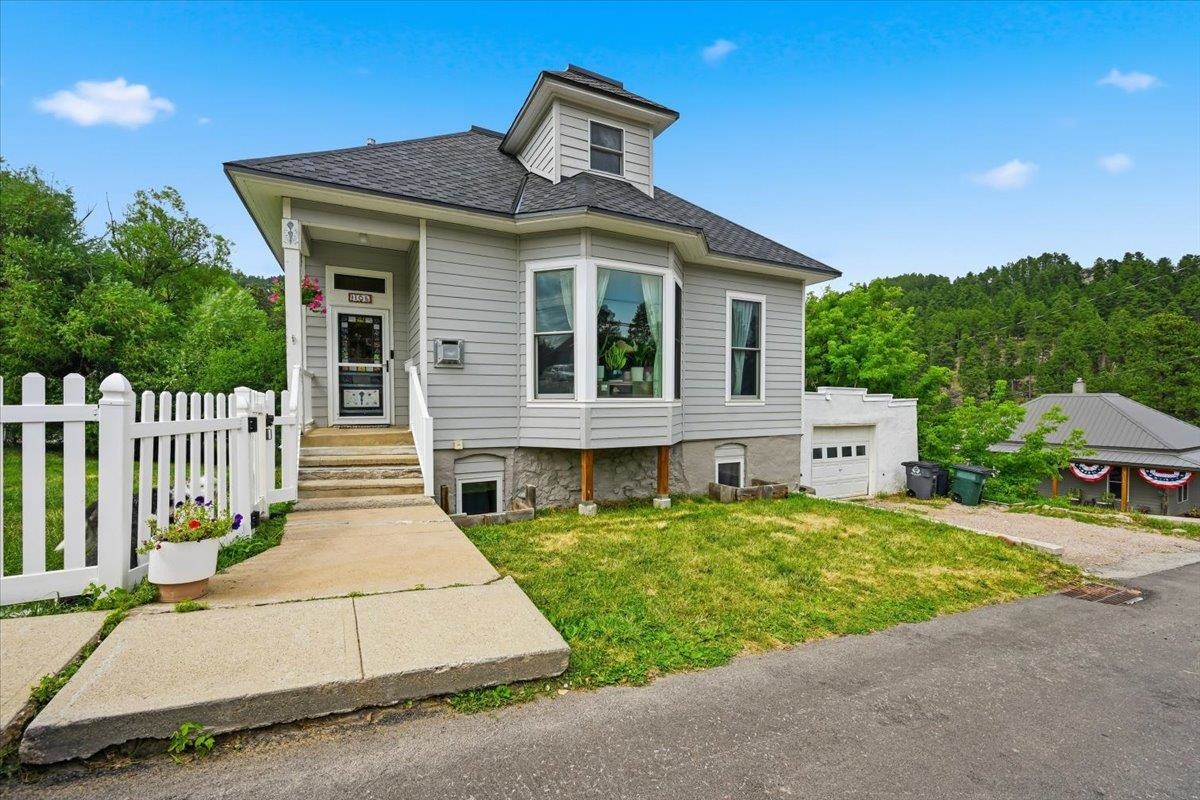 1106 Washington Street Property Photo 1