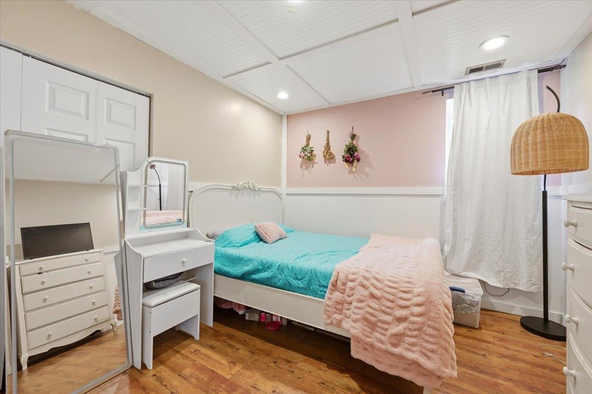 1106 Washington Street Property Photo 19