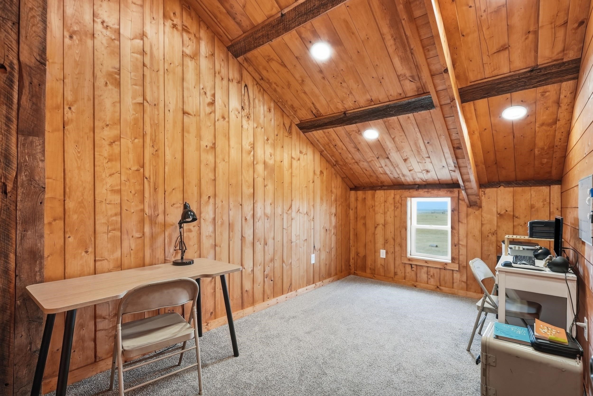 22219 Saddle Road Property Photo 23