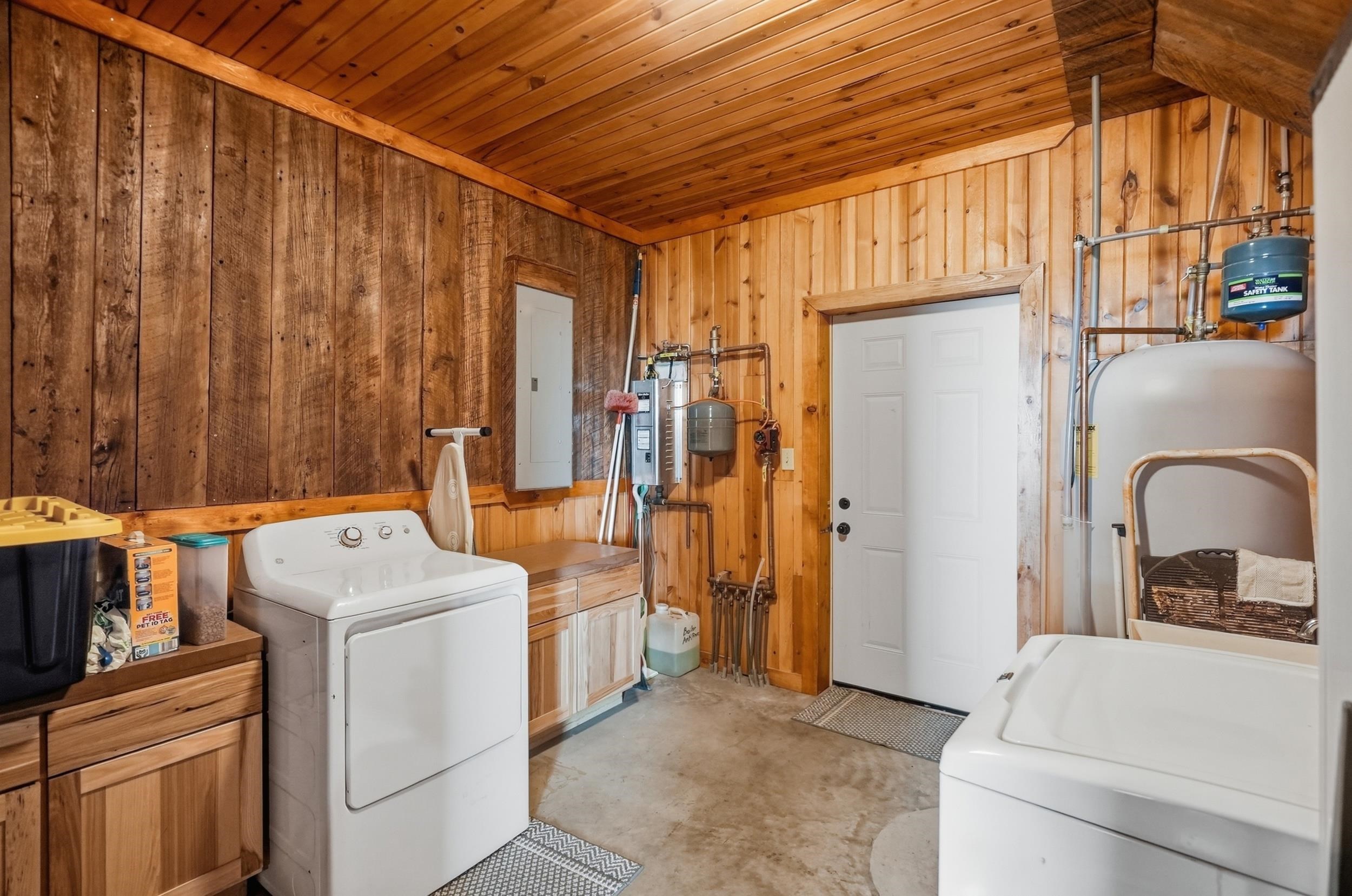 22219 Saddle Road Property Photo 31