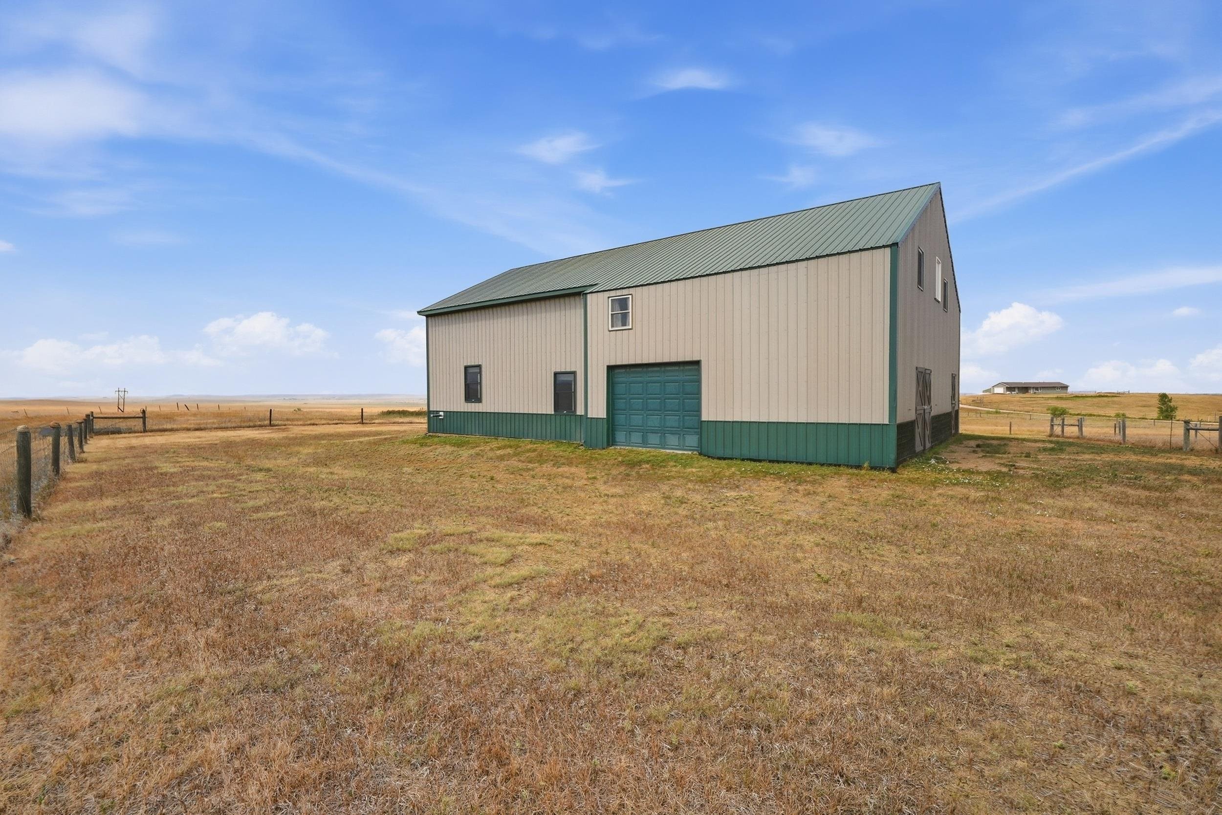 22219 Saddle Road Property Photo 40