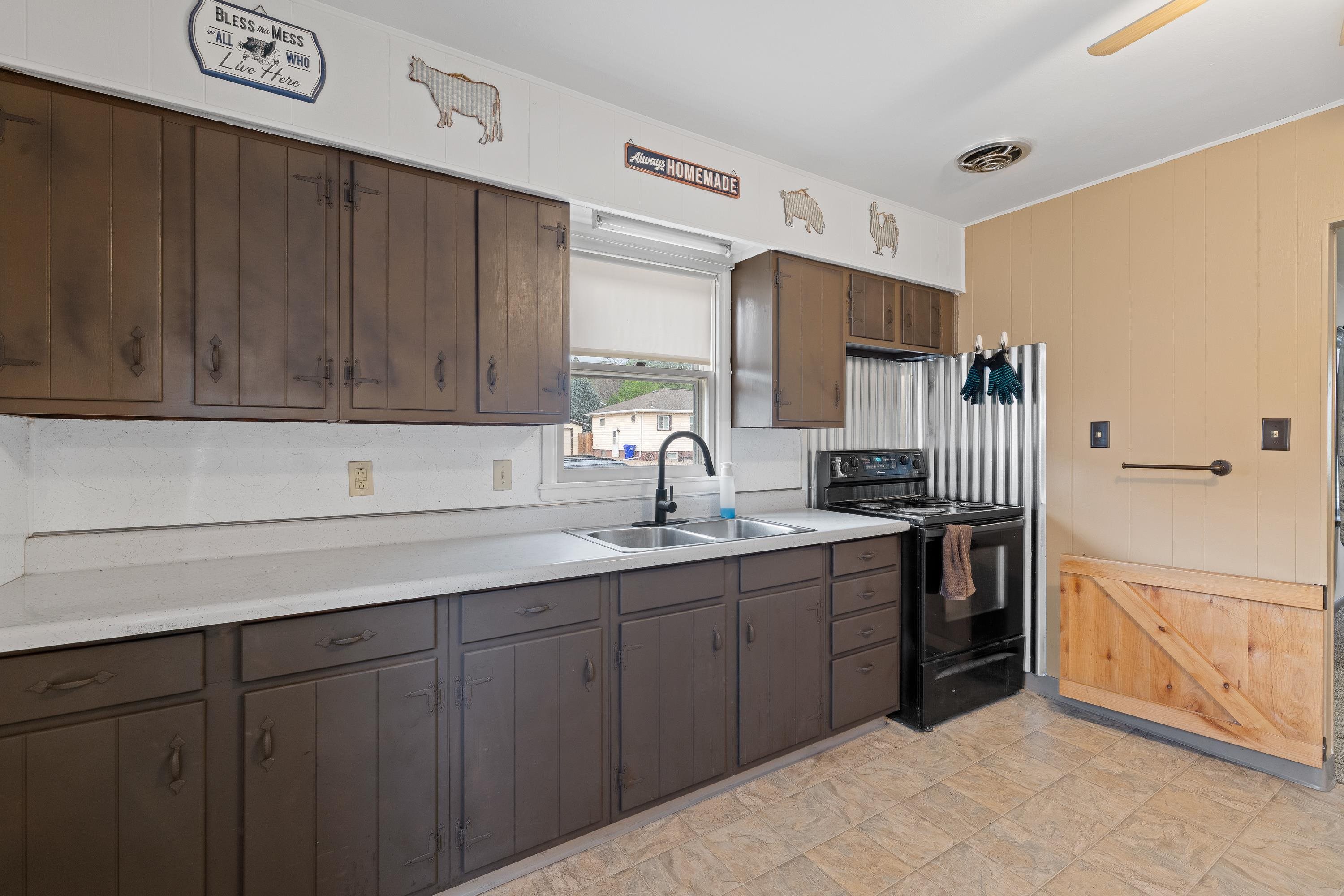 1614 Boulder Street Property Photo 6