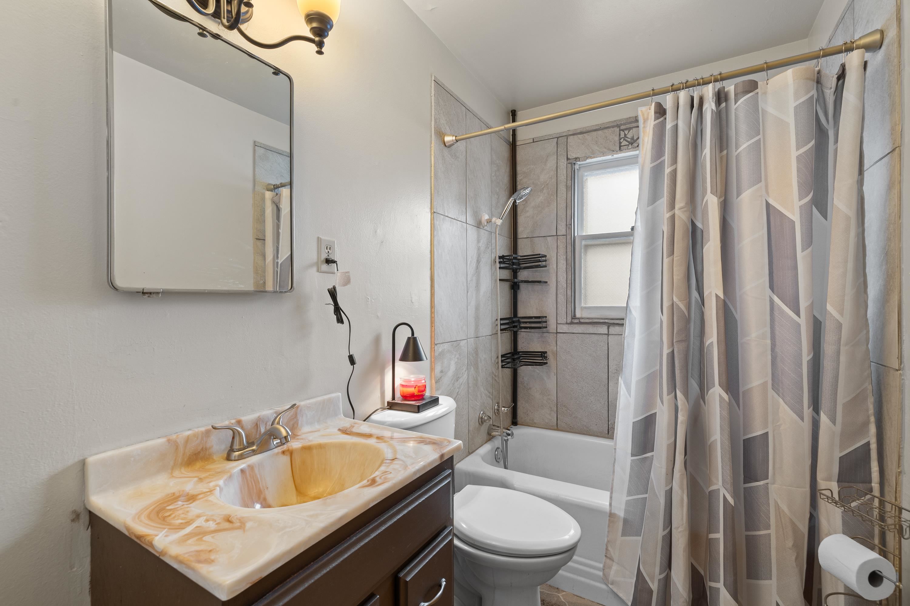 1614 Boulder Street Property Photo 9