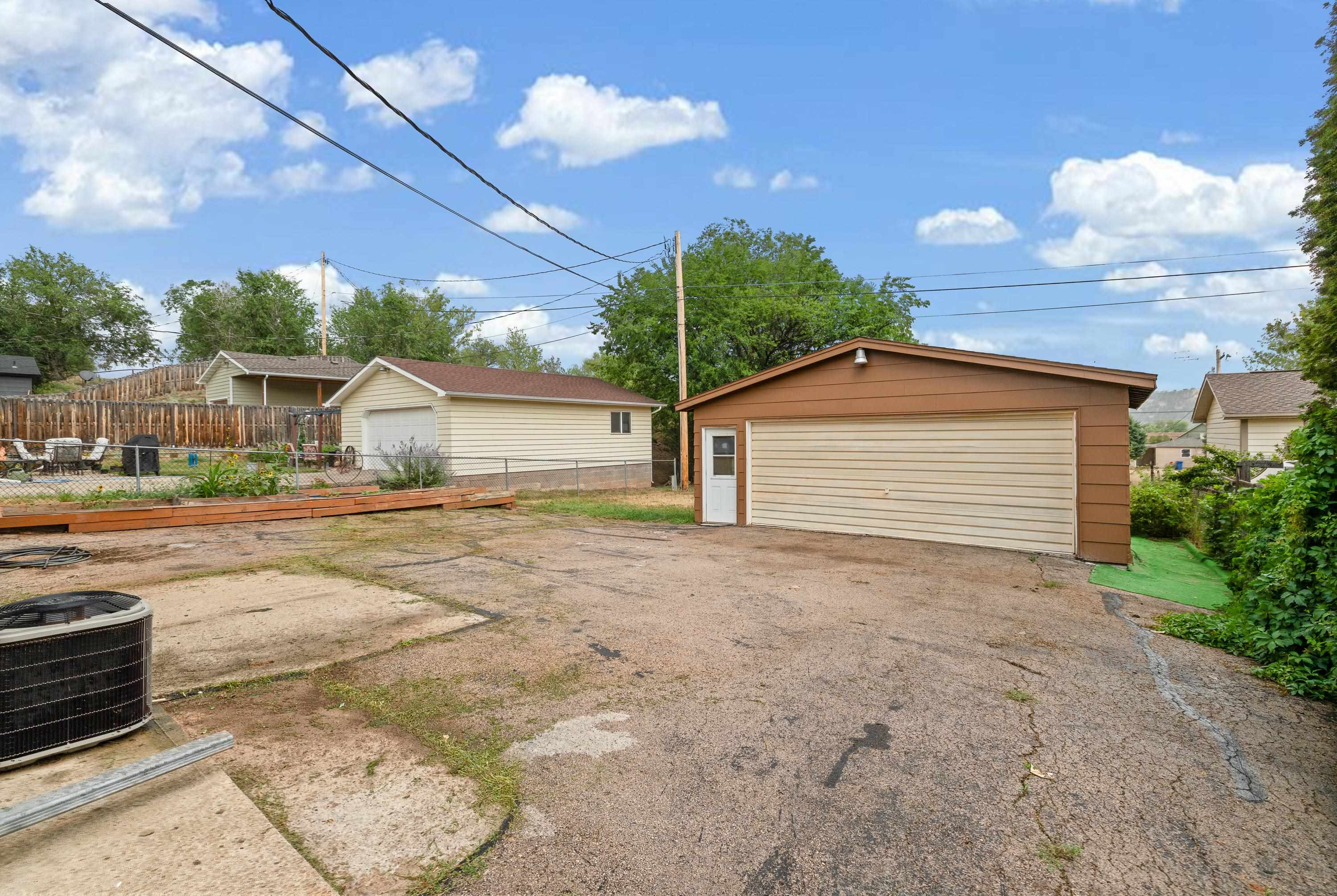 1614 Boulder Street Property Photo 17