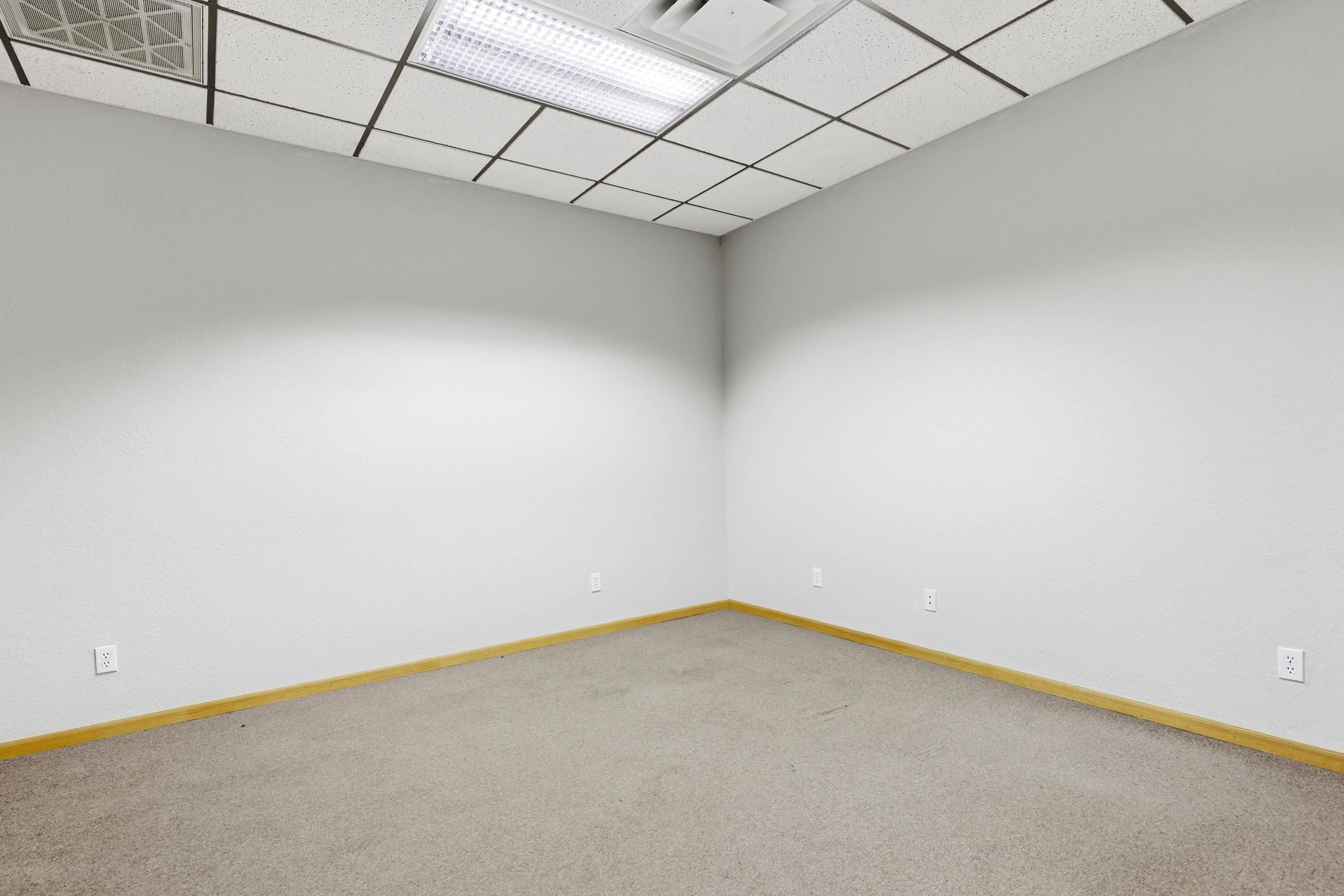 646 Jennings Avenue Property Photo 18