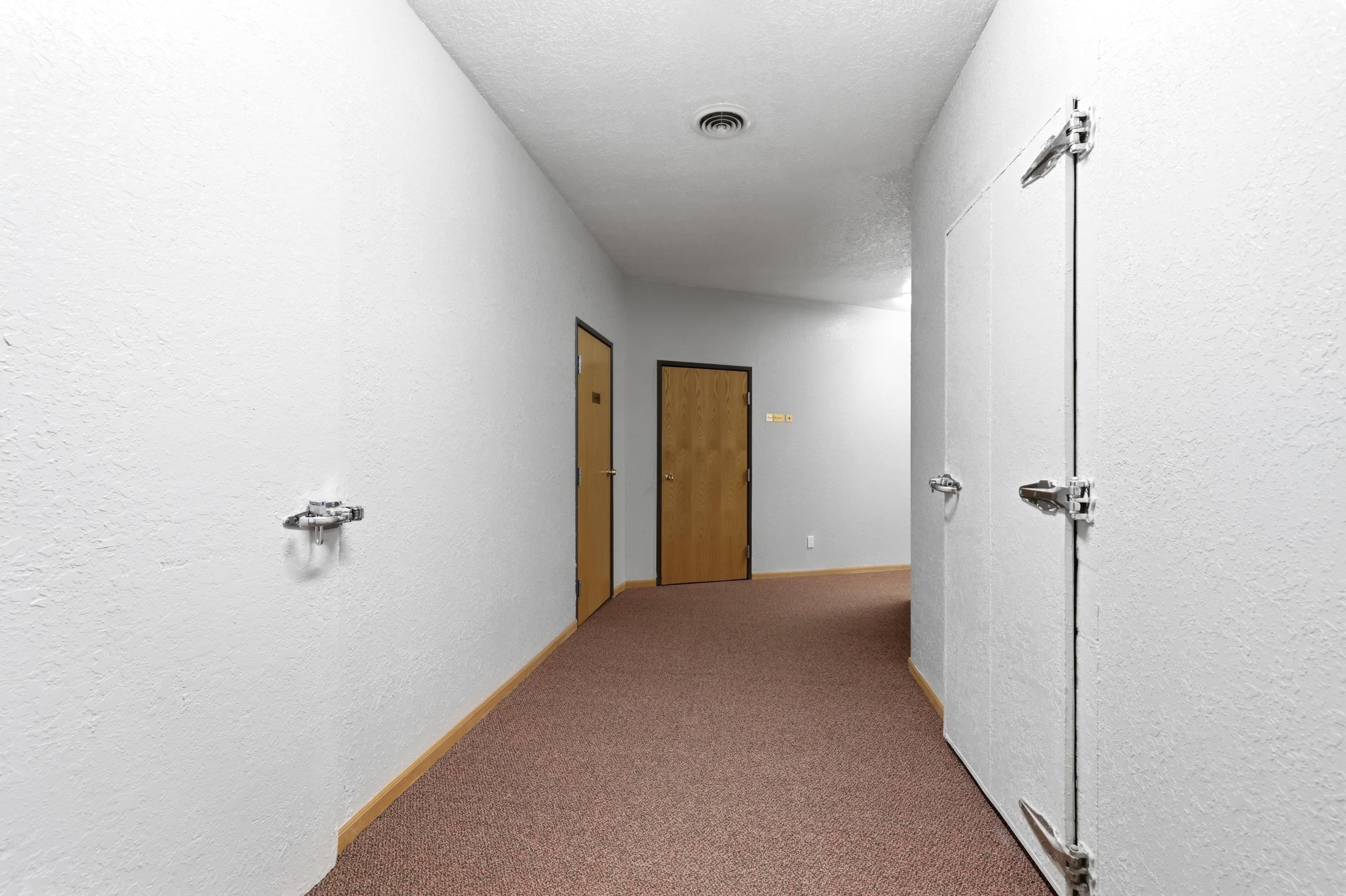 646 Jennings Avenue Property Photo 29