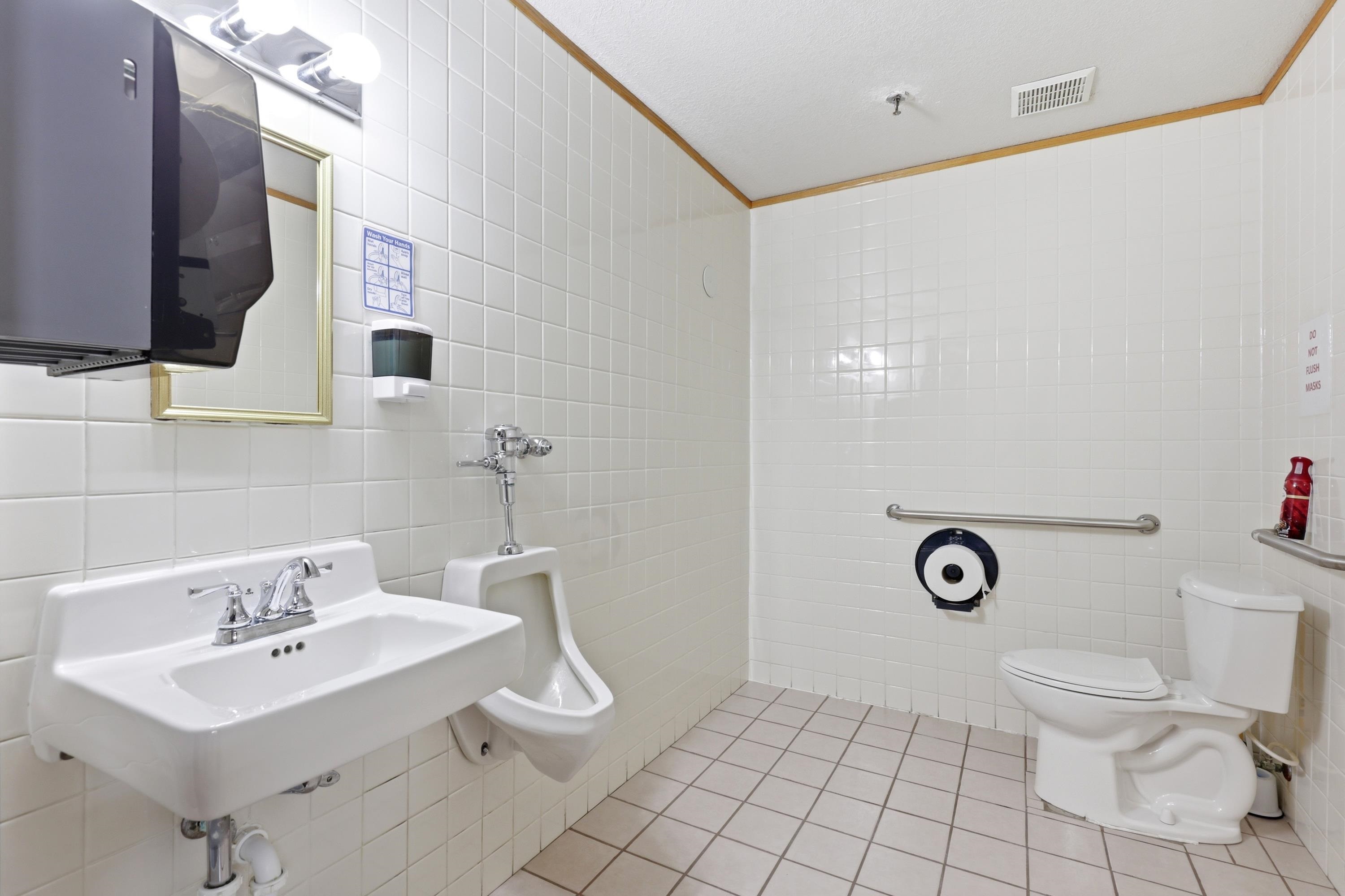 646 Jennings Avenue Property Photo 31