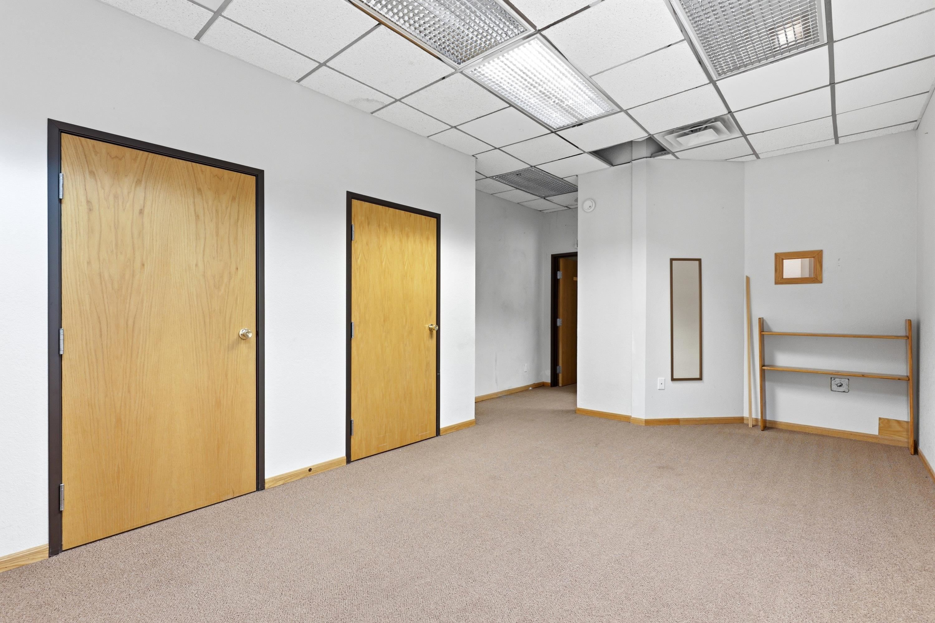 646 Jennings Avenue Property Photo 38