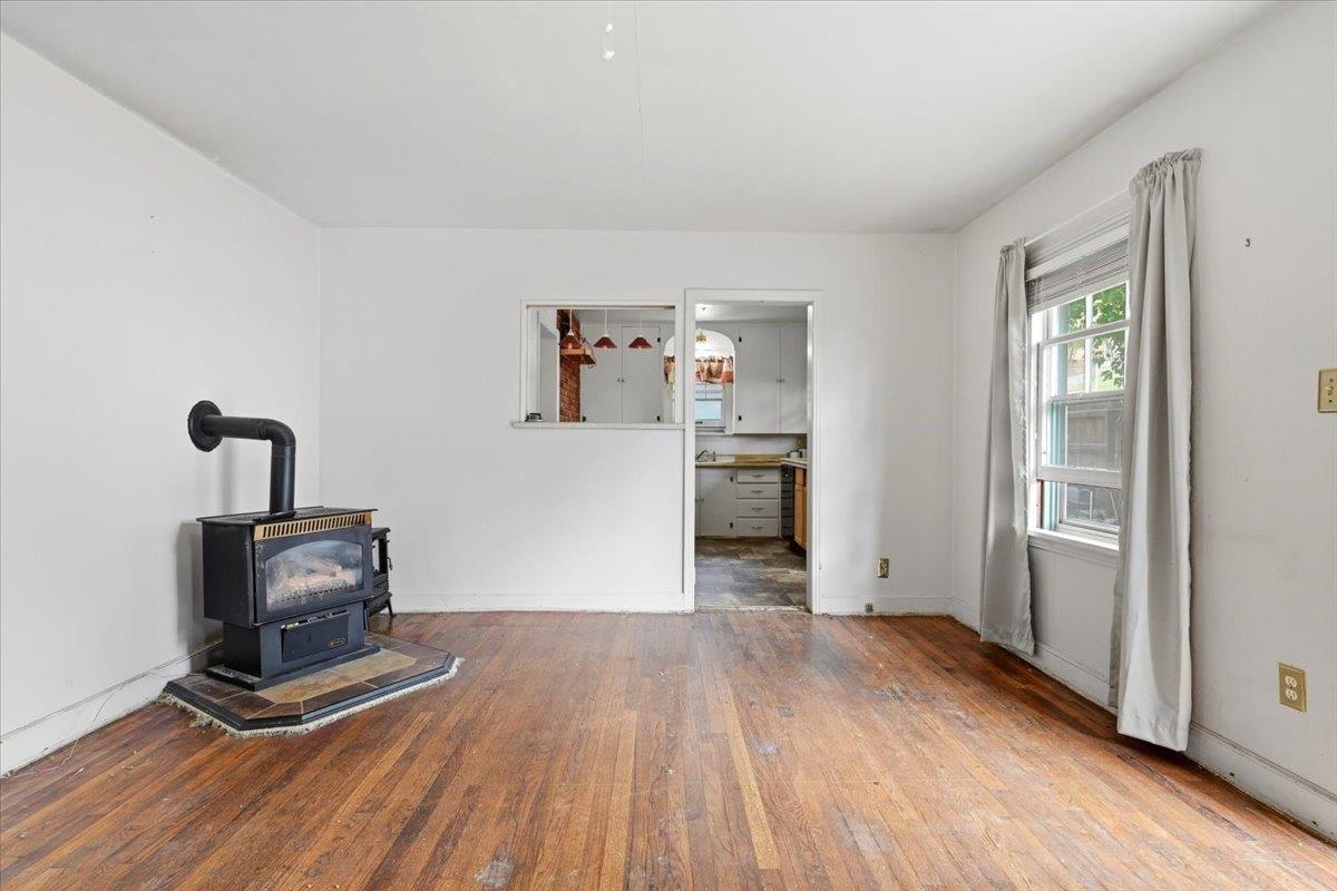 209 Terraville Avenue Property Photo 19