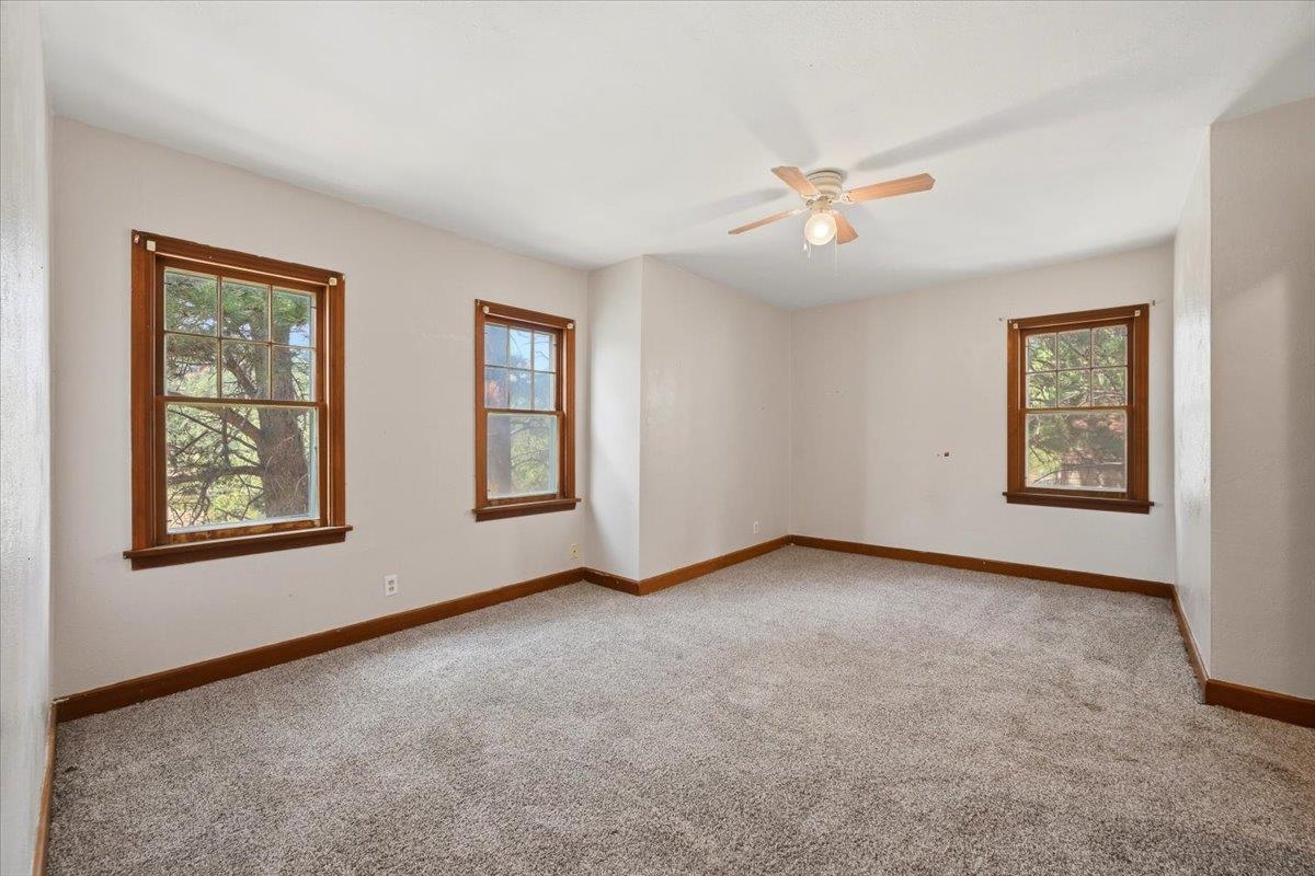 209 Terraville Avenue Property Photo 27