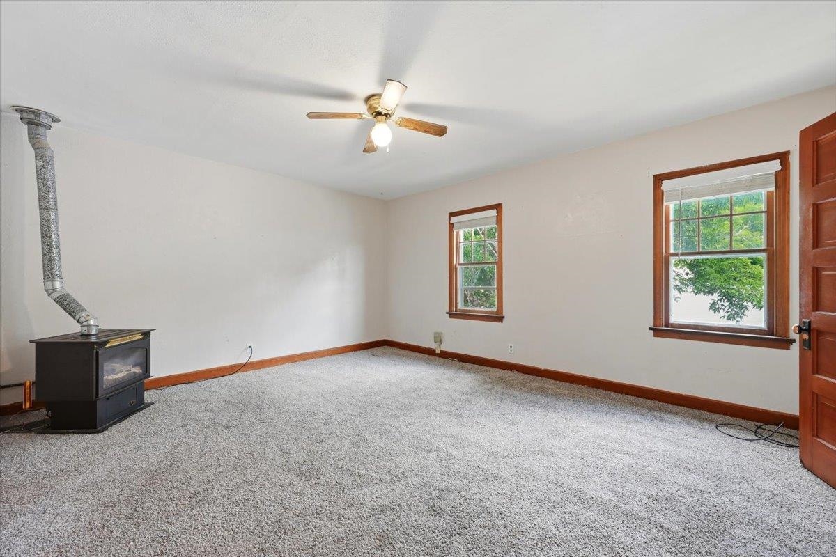 209 Terraville Avenue Property Photo 29