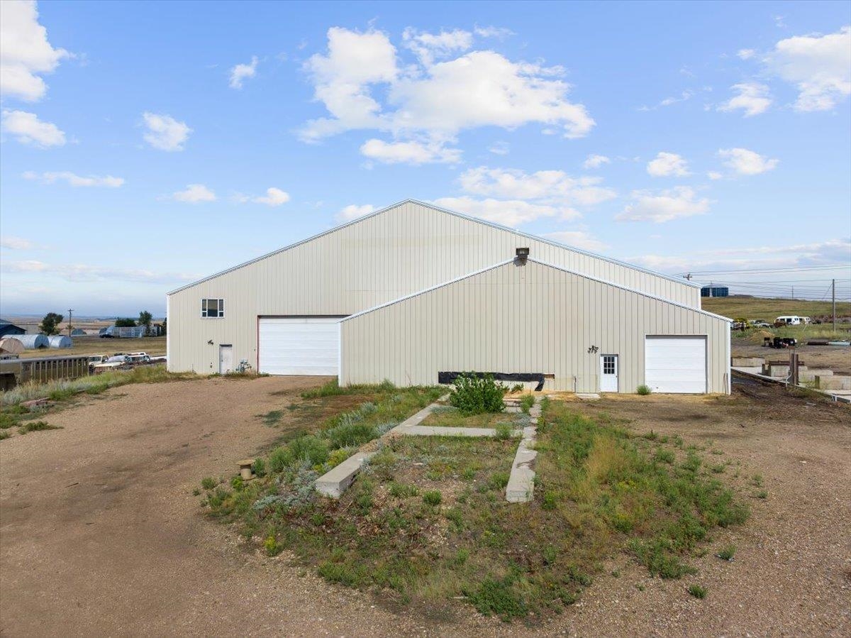 101 Industrial Street Property Photo 1