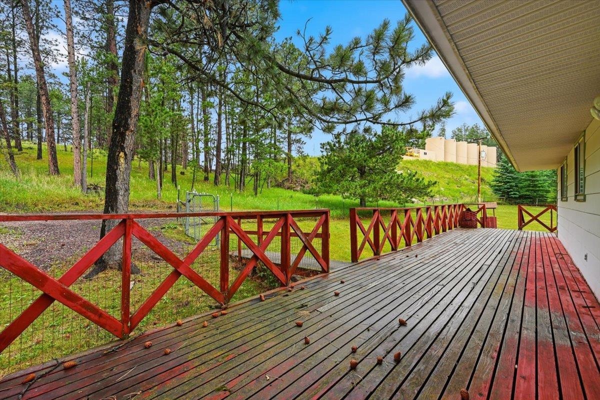 25015 Chandler Drive Property Photo 13