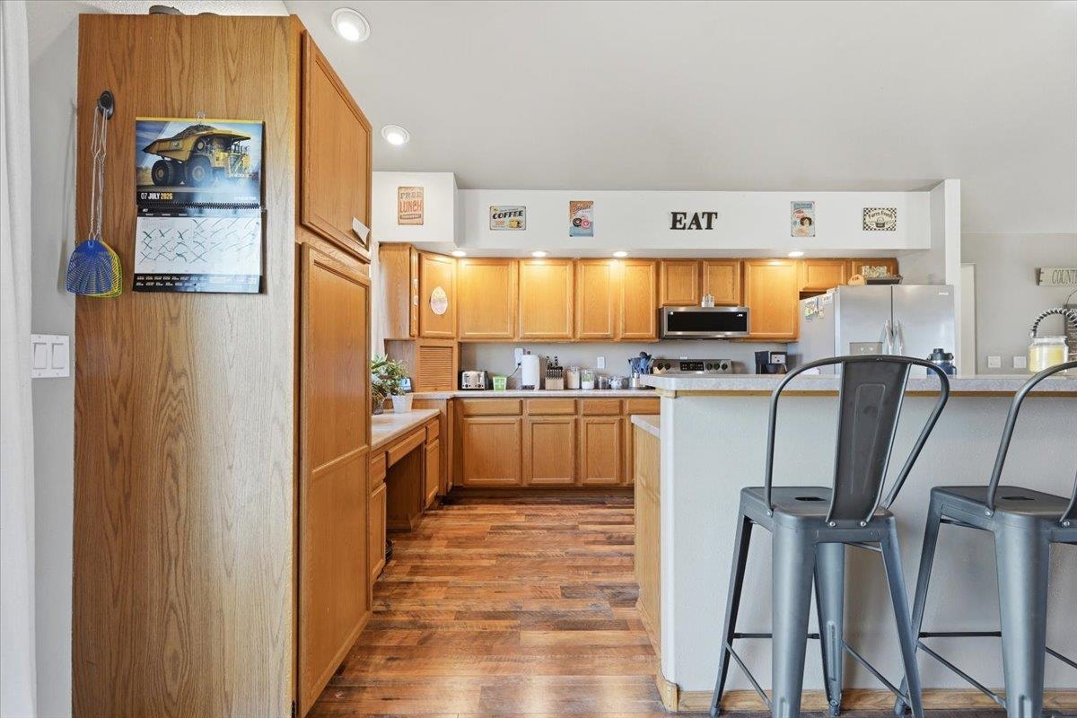 1301 Hilltop Circle Property Photo 7