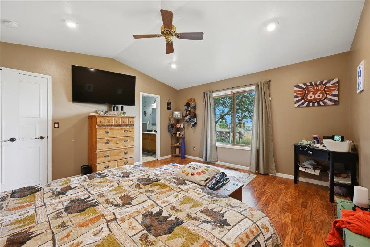 1301 Hilltop Circle Property Photo 10