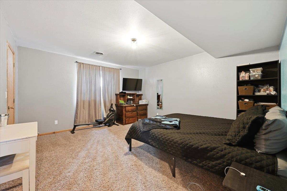 1301 Hilltop Circle Property Photo 21