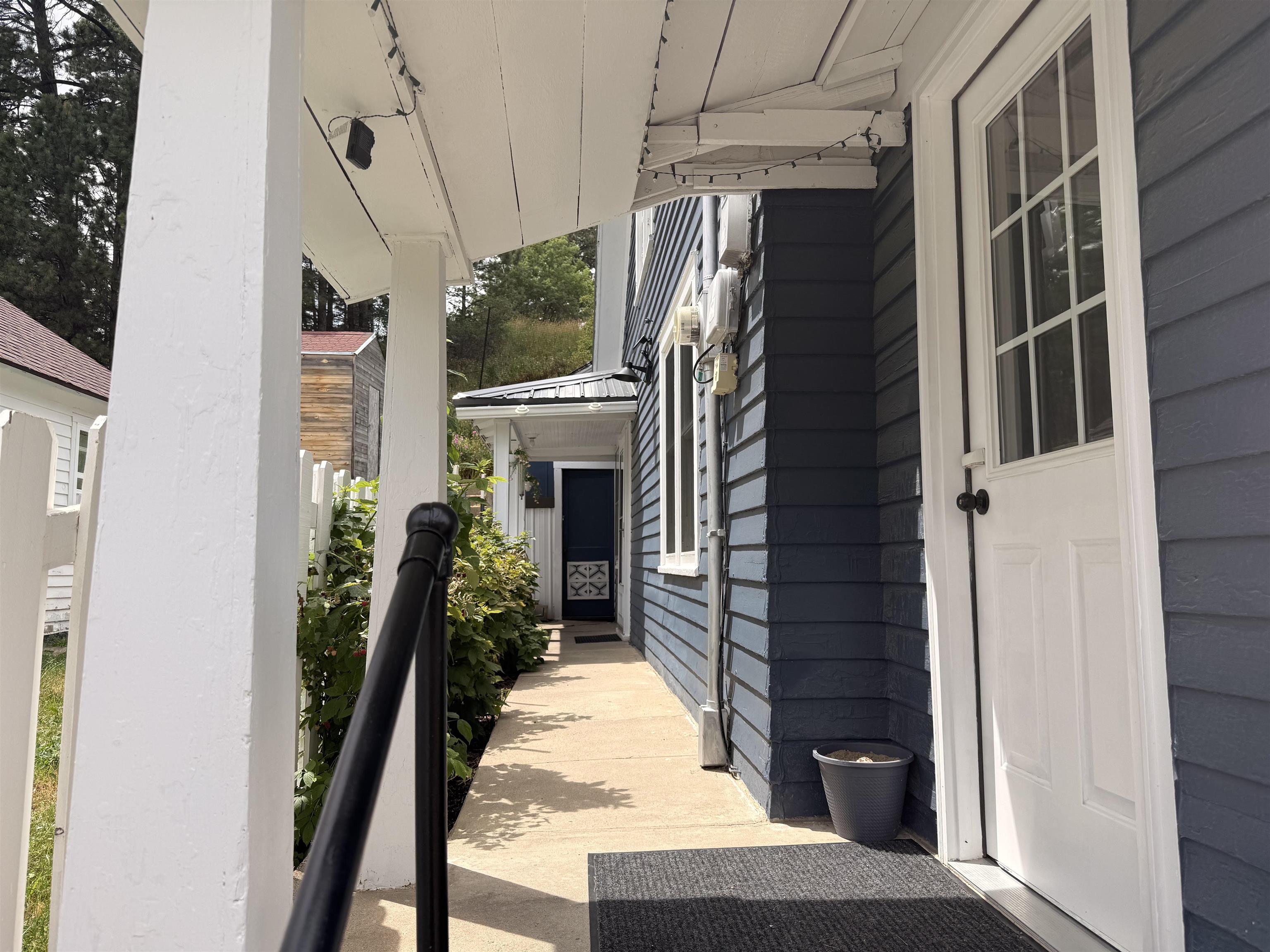 609 Samo Street Property Photo 5