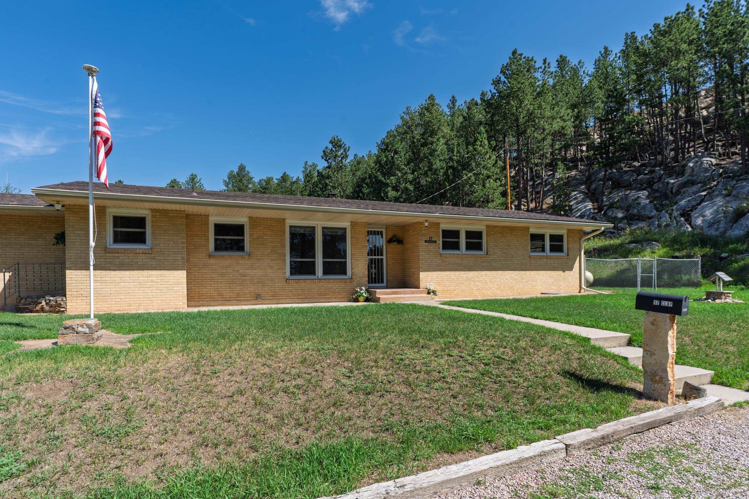 17 Clay Street Property Photo 1